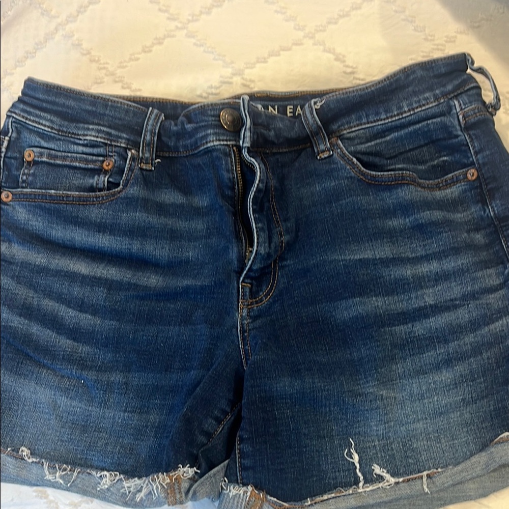 American Eagle Outfitters Blue Jean Shorts Distressed Mid-Thigh